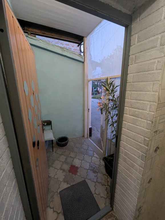 Уютный дом в старом городе