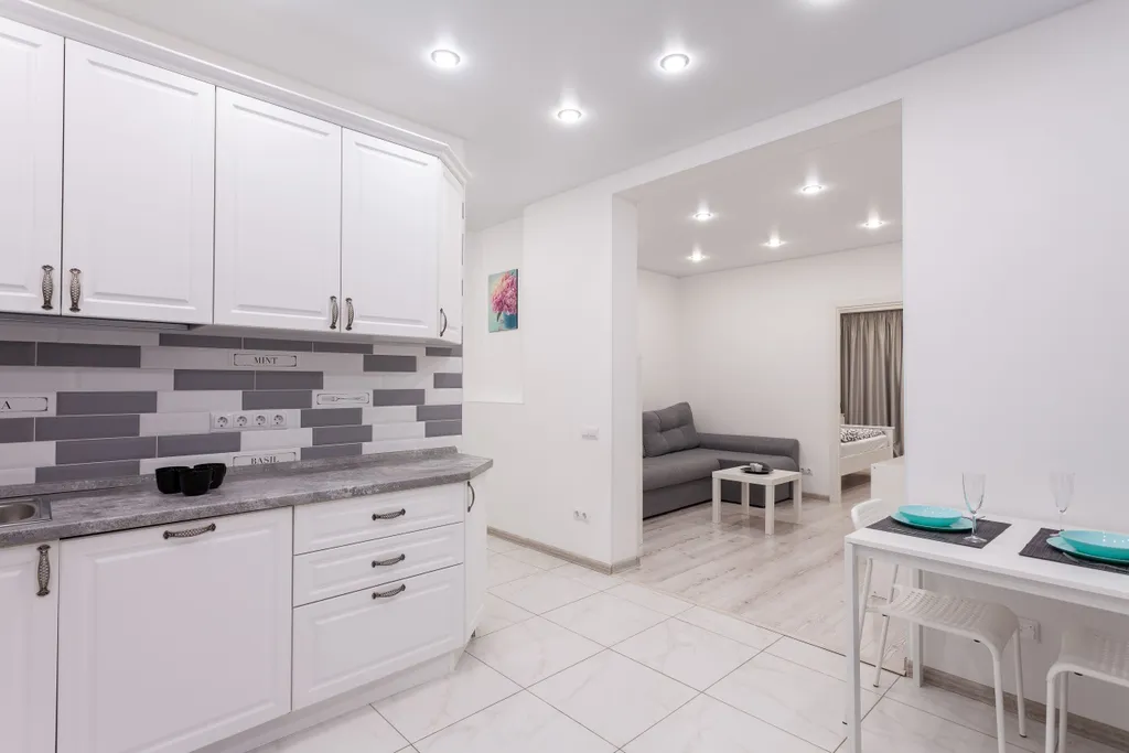 Светлая квартира с просторной кухней — аренда посуточно в Путилково