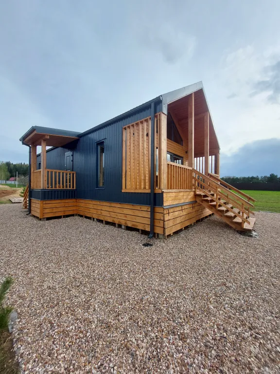 Домик на берегу Волги