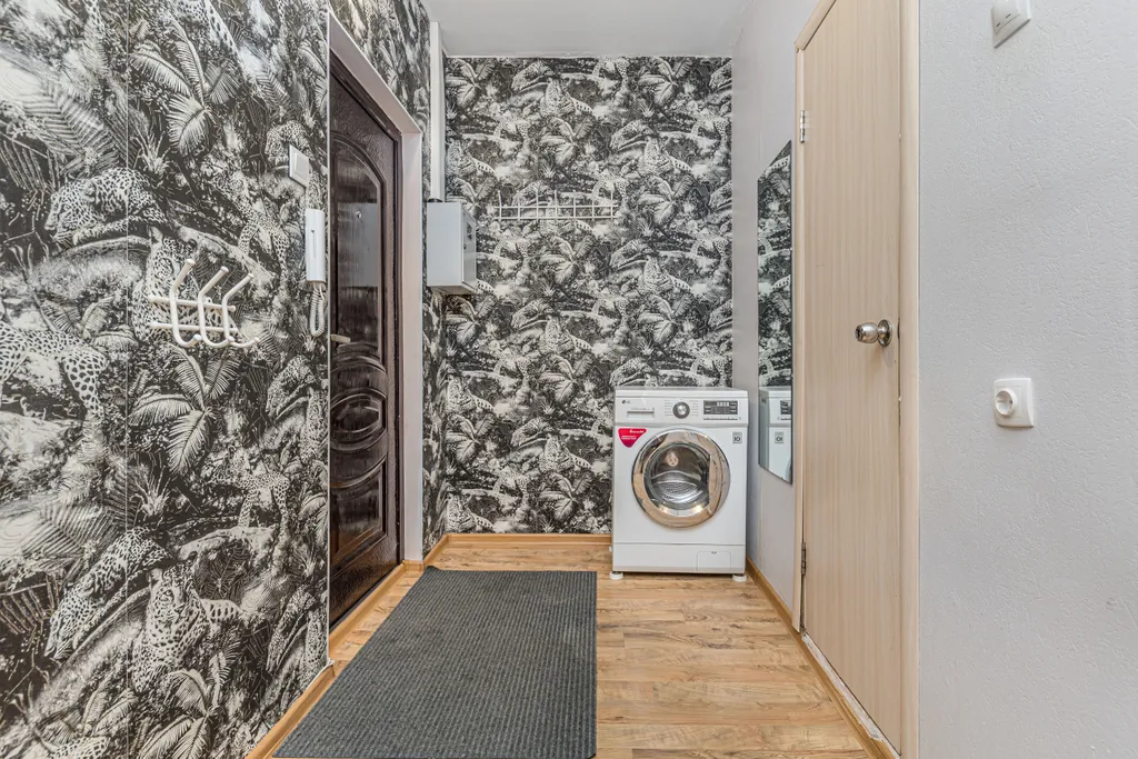 Большая трёшка в парковом близко Чвакуш