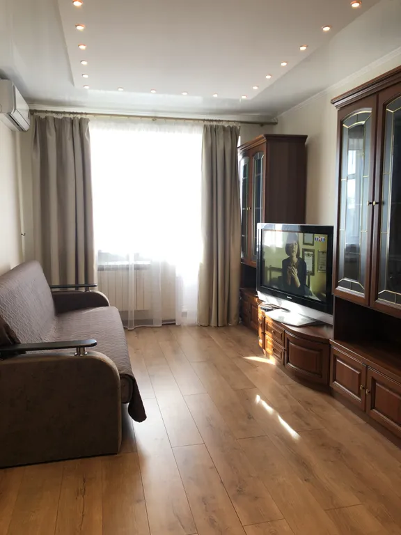 Уютная 2-х комнатная квартира возле Автовокзала, Современик, Гринн