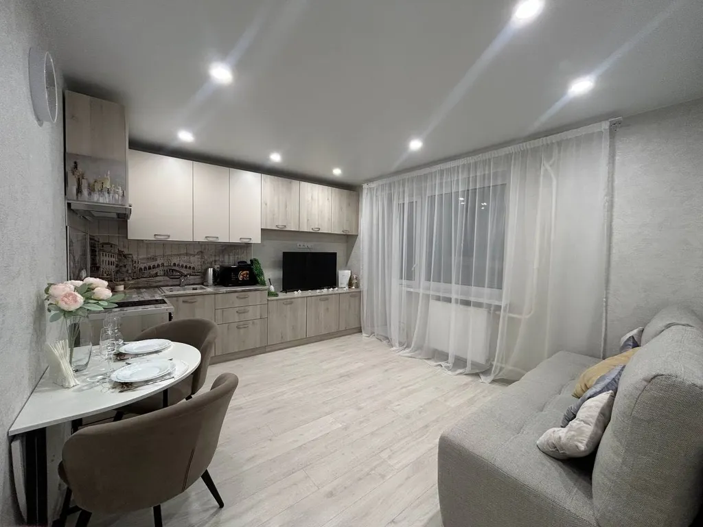 Студия с видом на Волгу на 10 этаже