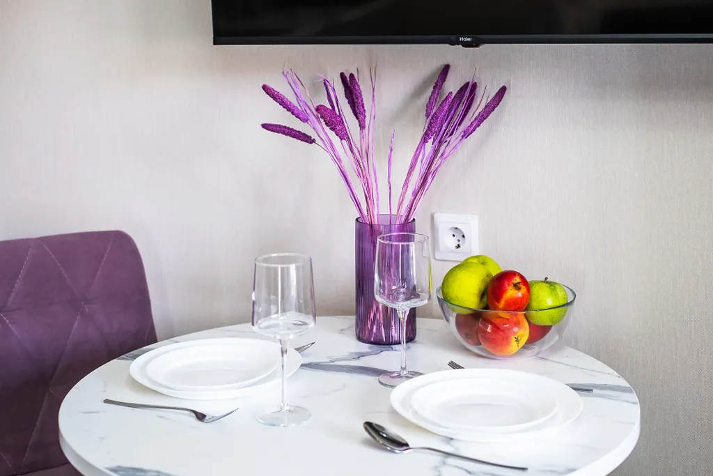 Просторная дизайнерская студия для троих