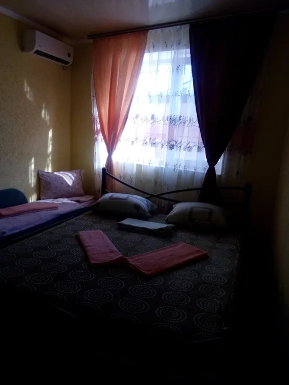 Квартира Комната — аренда посуточно в Орджоникидзе