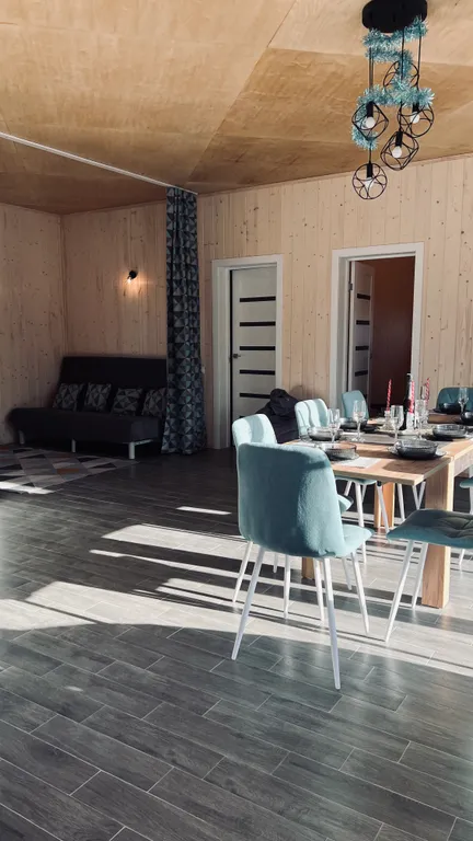 Вилла на берегу реки