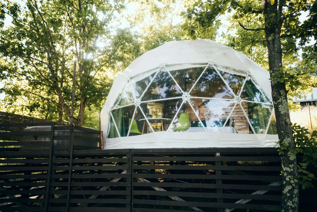 Семейный отдых в Куполе Делюкс: панорамная терраса и SPA бассейн