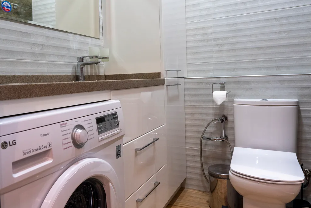 Апартаменты четырёхместные, новые, шикарные, море очень близко