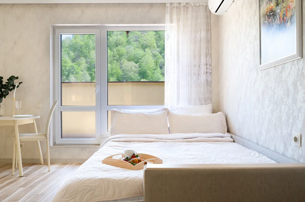 Студия с террасой и видом на горы