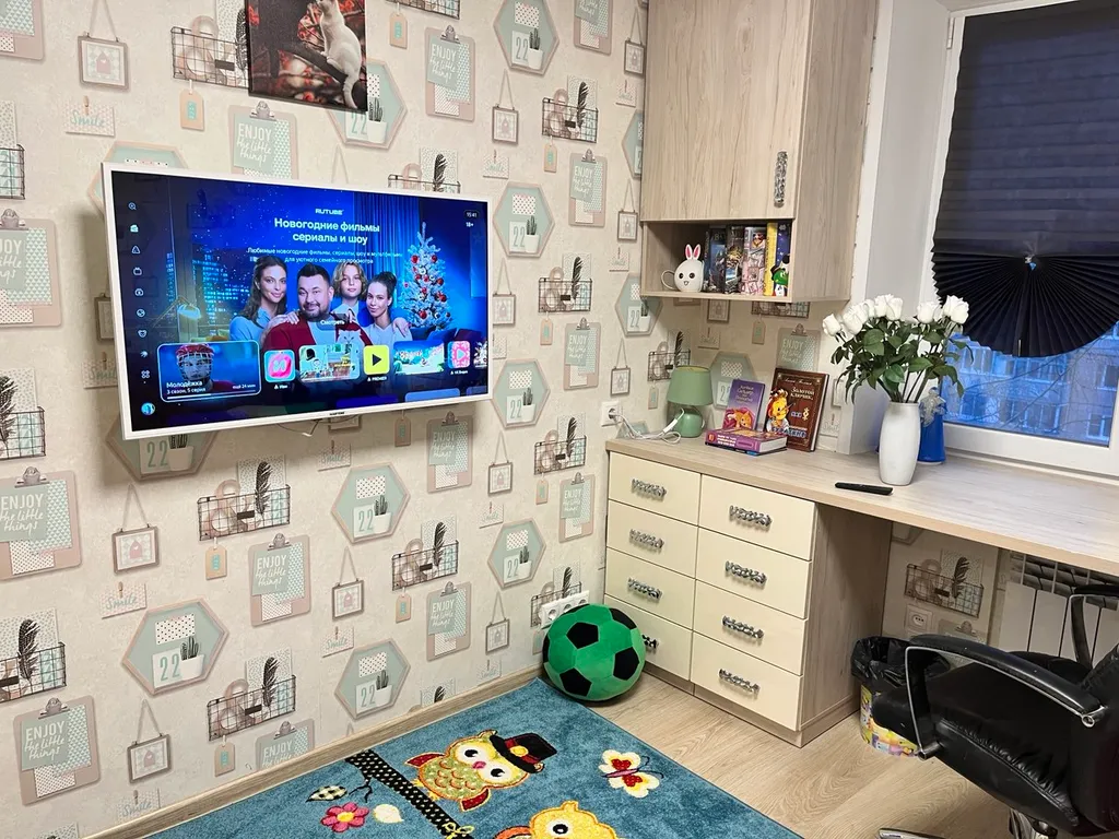 Большая тёплая уютная квартира с тремя отдельными комнатами и лоджией