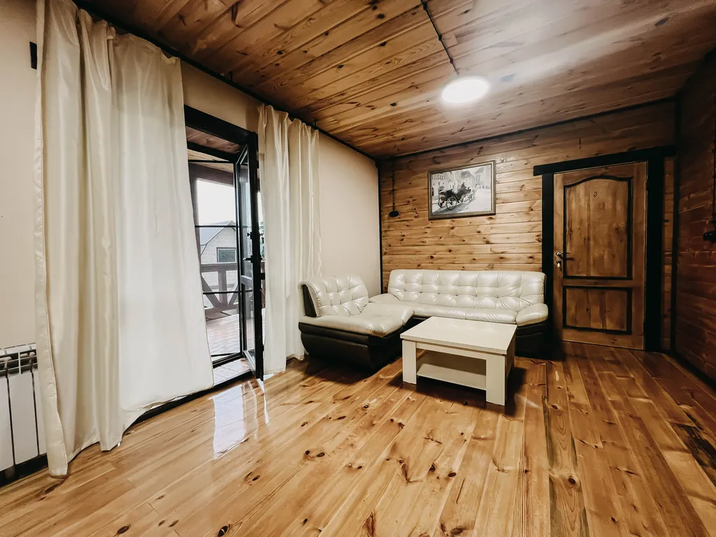 Гостевой дом у озера и скалы Кит