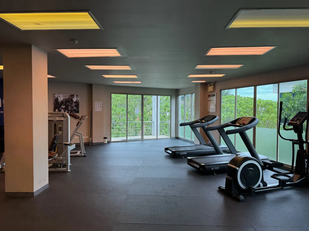 Просторные семейные апартаменты 90 кв.м. у пляжа Карон Veloche