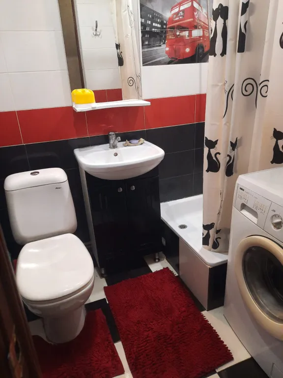 Уютная двухкомнатная квартира с видом на горы