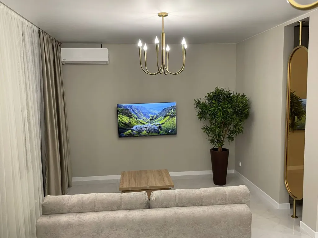 Квартира на набережной в самом центре города