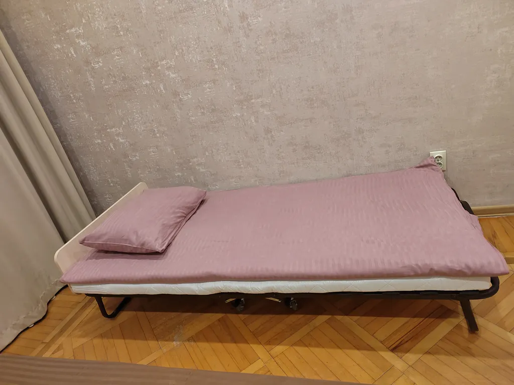 Уютный дом с садом в центре города