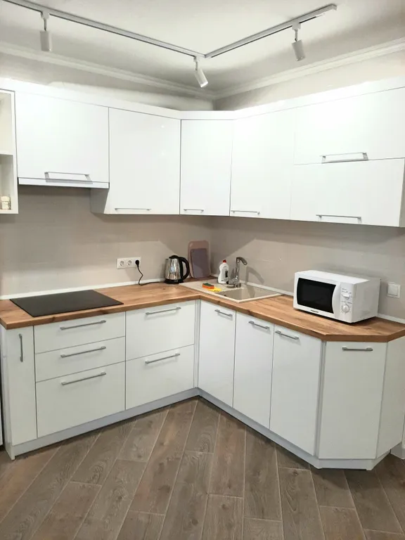 Квартира студия в новостройке в центре