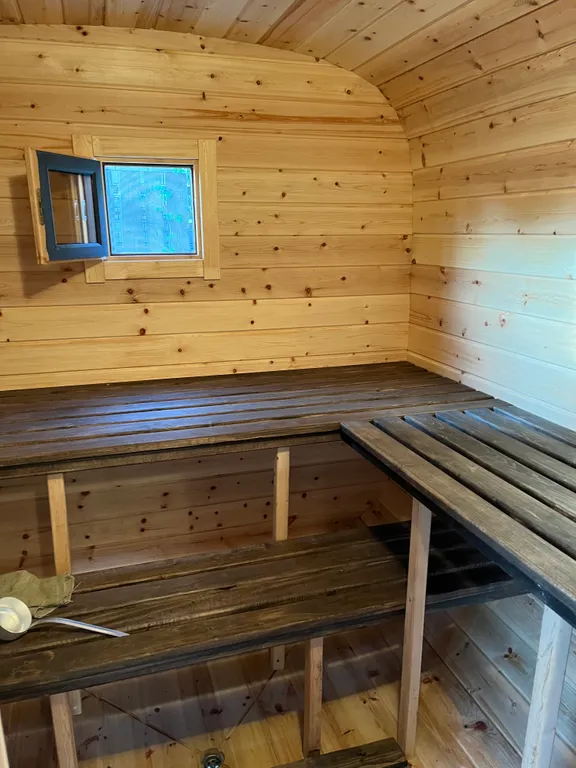 Дача Демьяна на берегу Волги