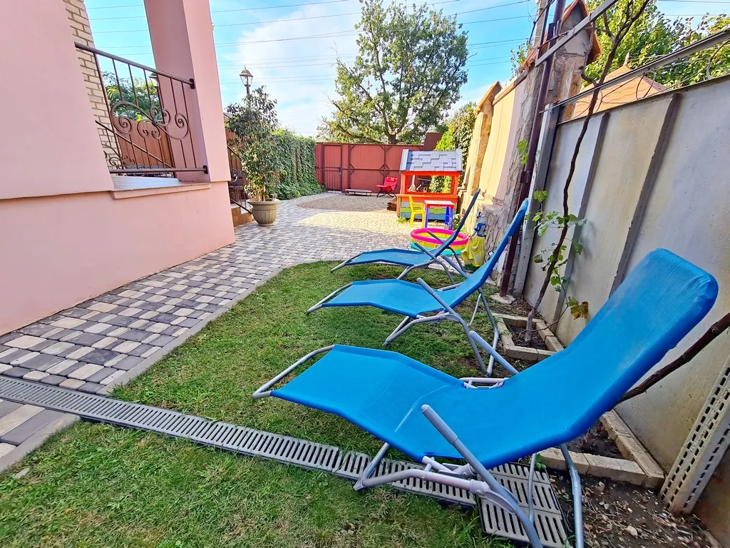 Коттедж у моря, детская территория, костровая чаша, до 11 человек.