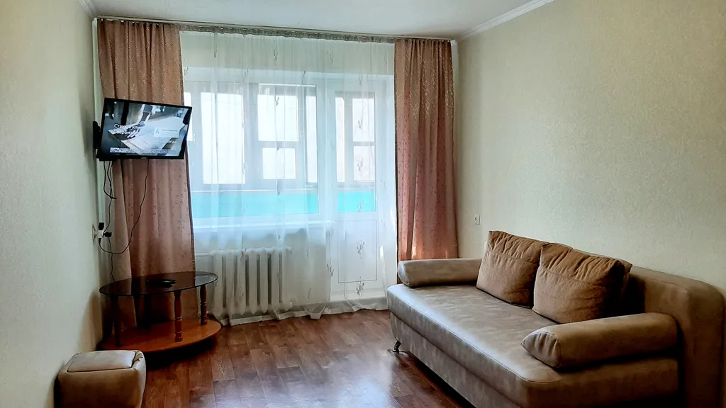 Уютная квартира в центре города — аренда посуточно в Абакан