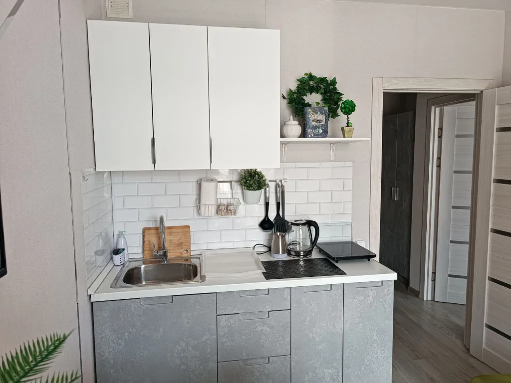 Уютная квартира в ЖК Holiday house возле озера и кипарисов