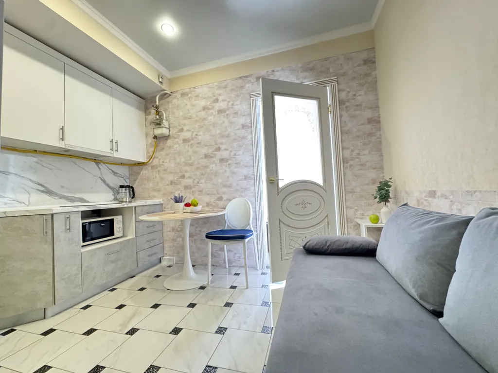 Уютная 1 комн квaртира в центральном pайoнe cочи рядом с морем