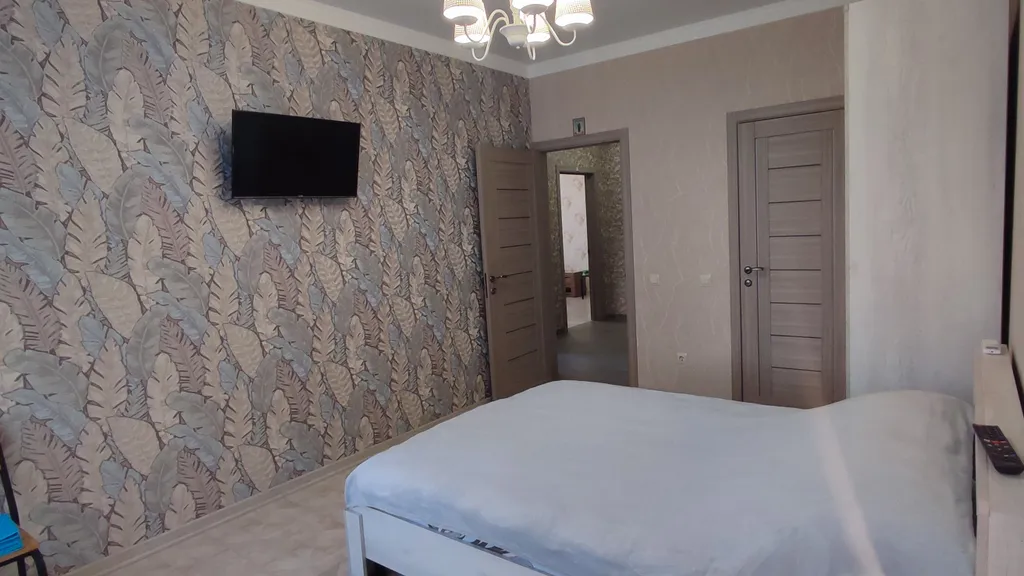 Большой дом с 5 изолированными комнатами в центре