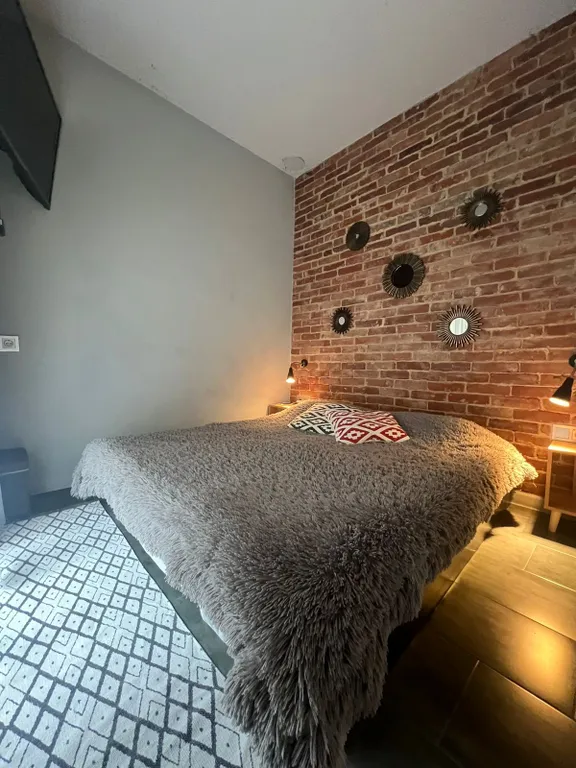 Апартаменты  с террасой с видом на горы в самом центре курорта Красная