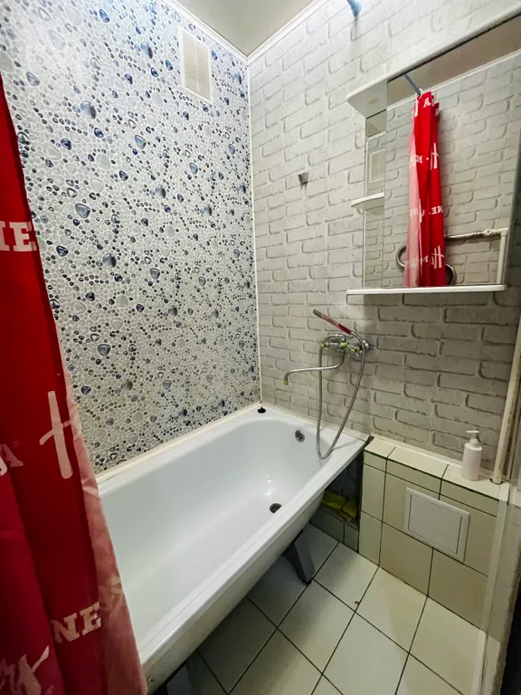 Двухкомнатная квартира в Ленинском районе