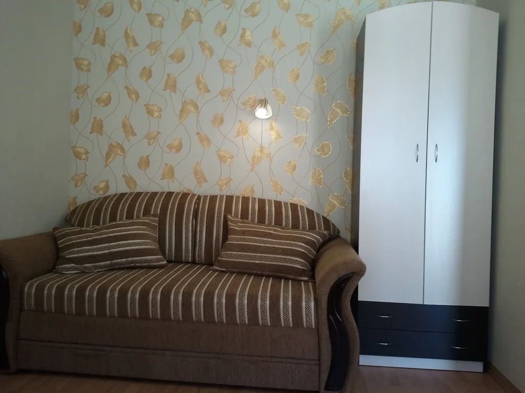 3 одинаковых коттеджа в одном закрытом дворе