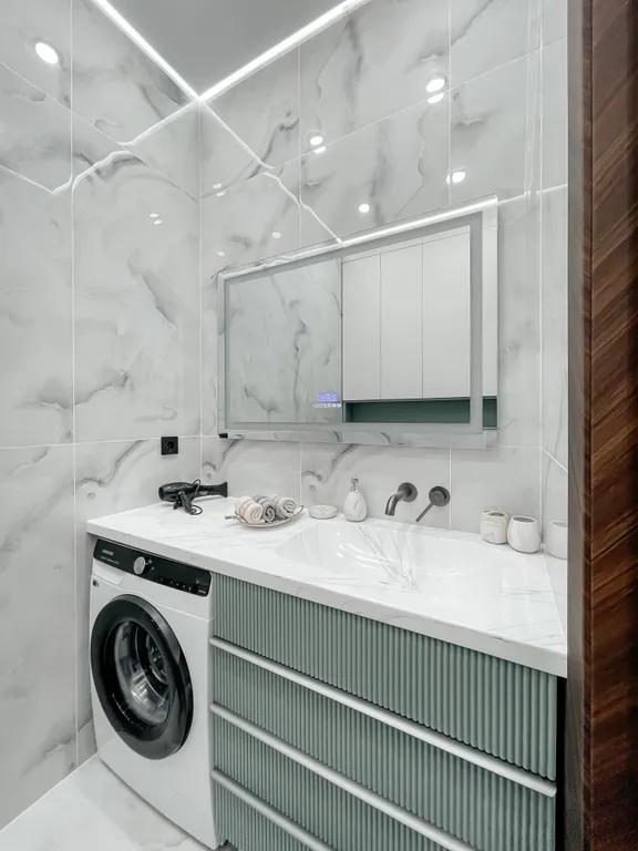 Уютная трешка с красивым видом на горы