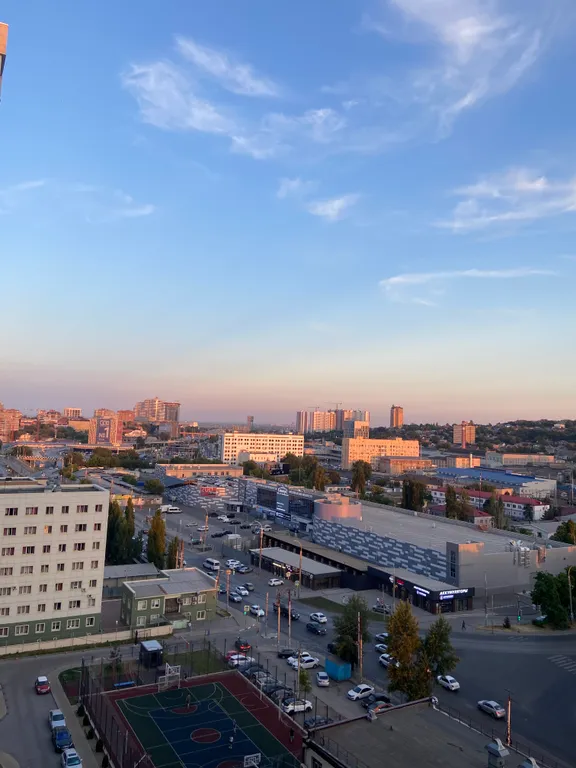 Дизайнерская евродвушка с парящей кроватью