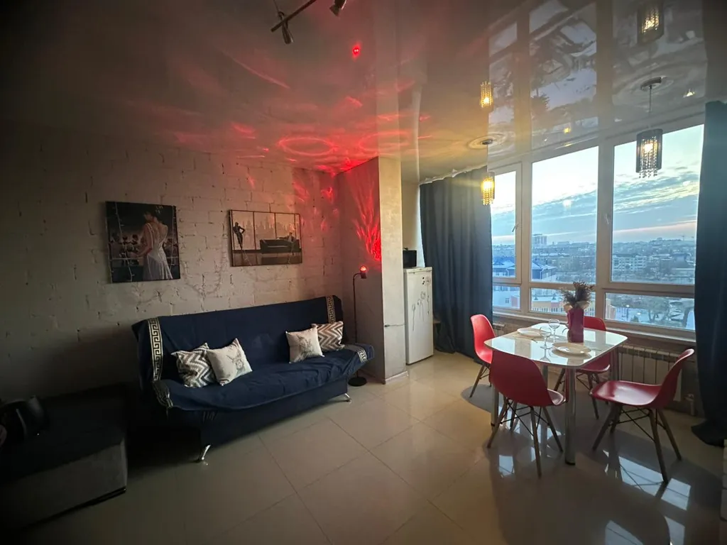 Студия с панорамным видом на Оку