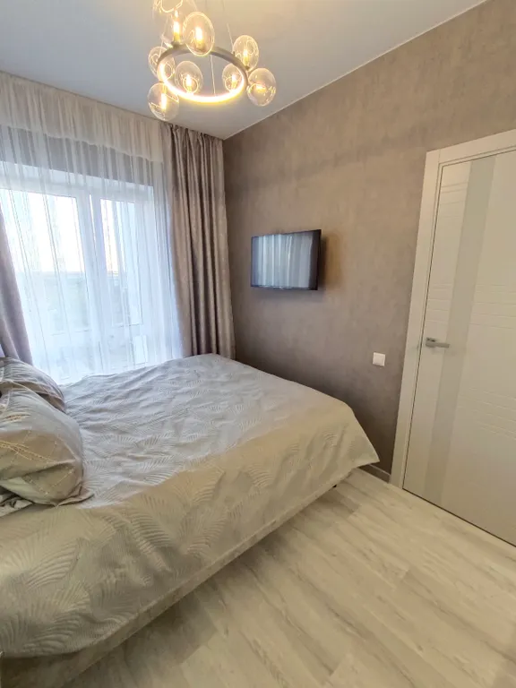 Уютная видовая современная квартира