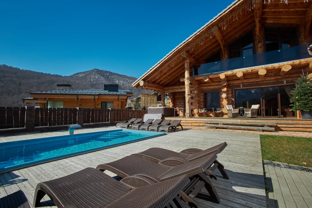 Коттедж Шале с бассейном и джакузи — Красная Поляна