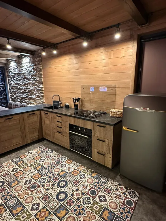 Дом в Гунибе с видом на крепость и горы