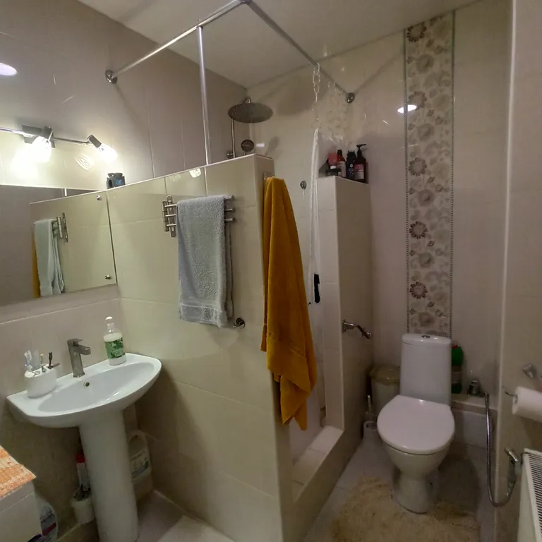 Квартира у новoго благoуcтрoeннoгo пляжa