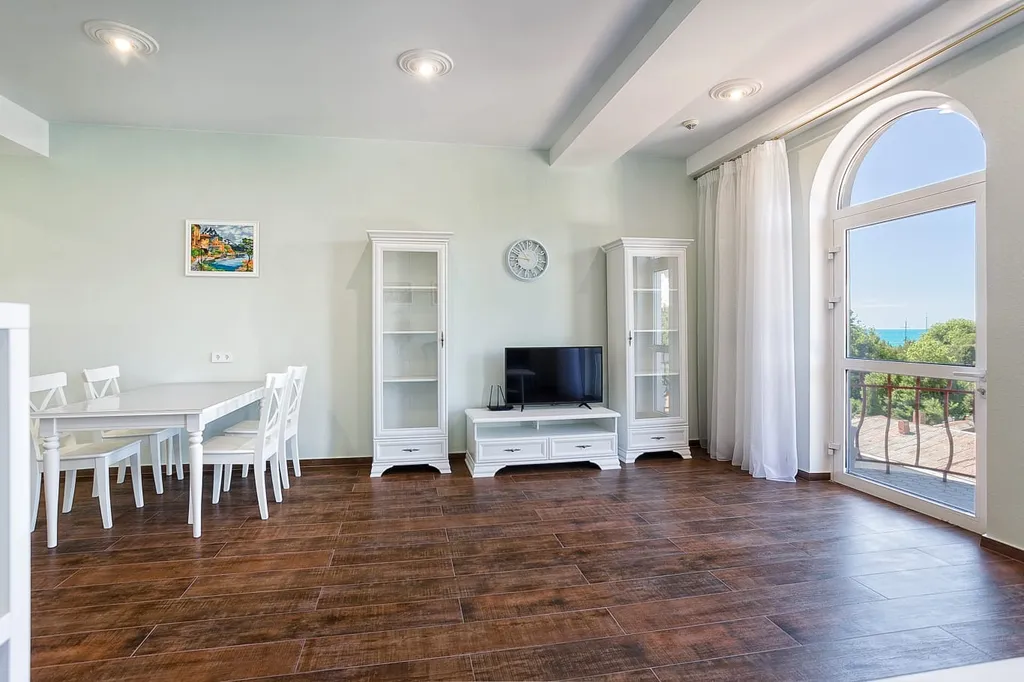 Апартамент с террасой в доме композитора