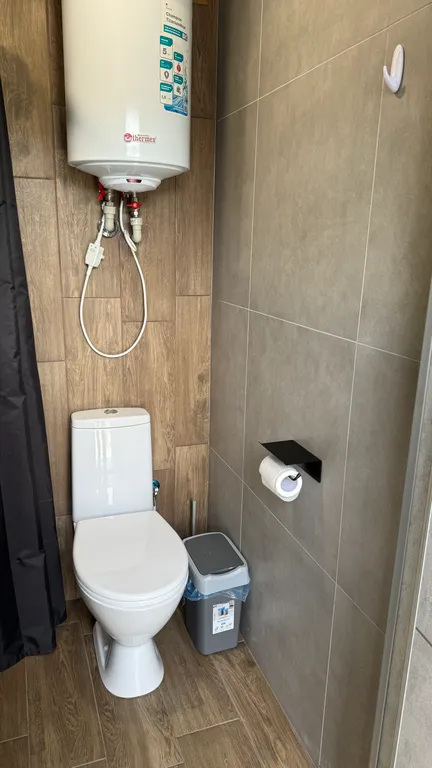 Уютный панорамный домик в глэмпинге у моря