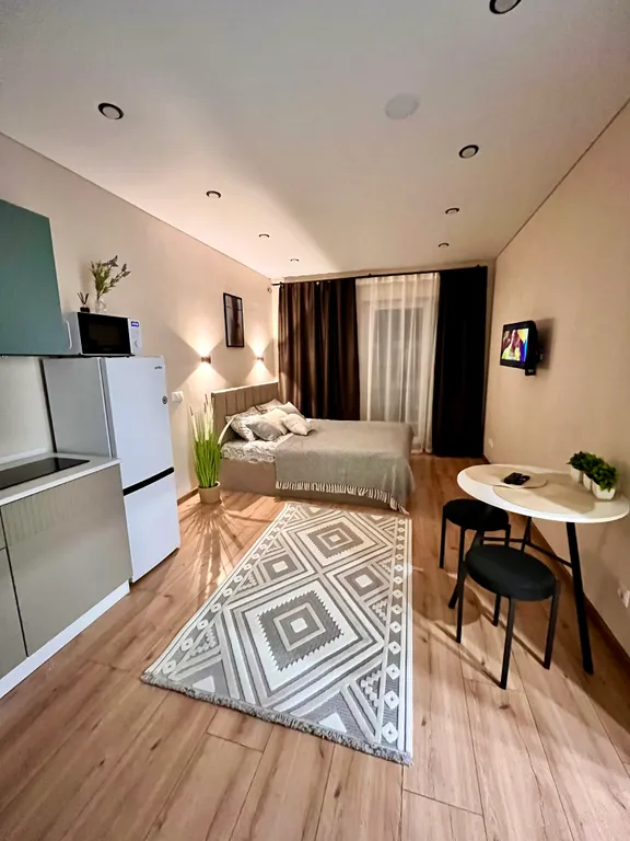 Квартира Стильная студия в Европейском — Тюмень