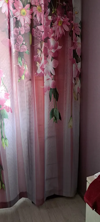 Уютная трехкомнатная квартира с обеденной зоной и двумя спальнями