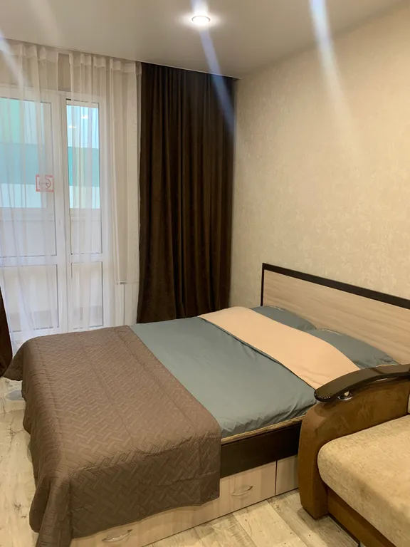 Квартира Шикарная студия в 2-х минутах от остановки. — аренда посуточно в Придорожный