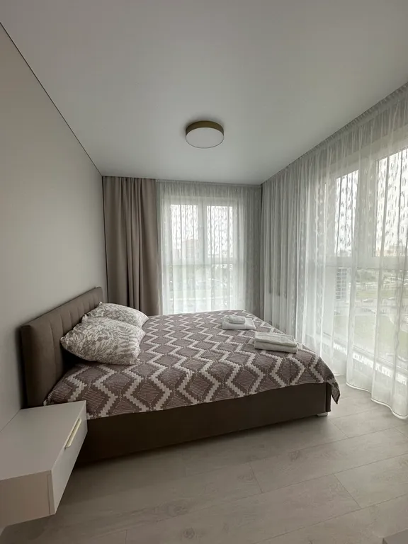 Новая евротрешка с хорошим ремонтом в новой микрорайоне