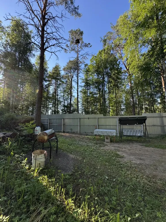 Загородный дом с видом на озеро