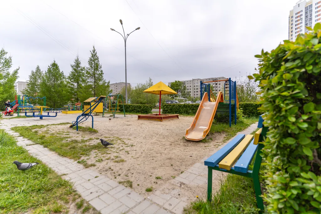 Дизайнерская двушка с биокамином