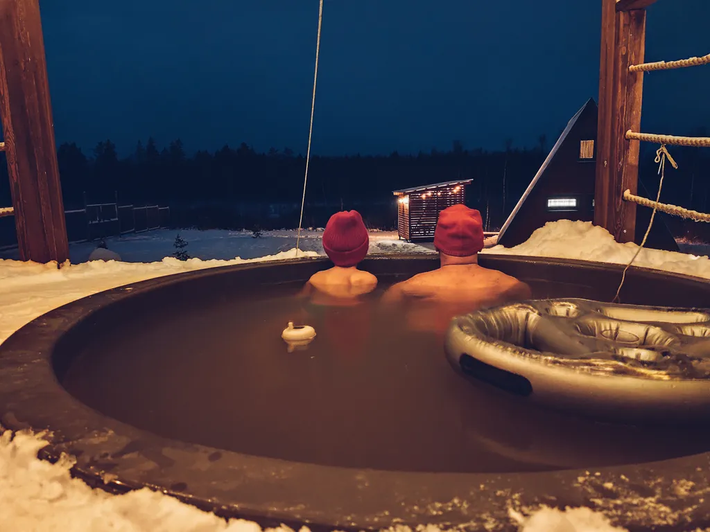 Коттедж Уютный дом с панорамным видом на лес — Луга