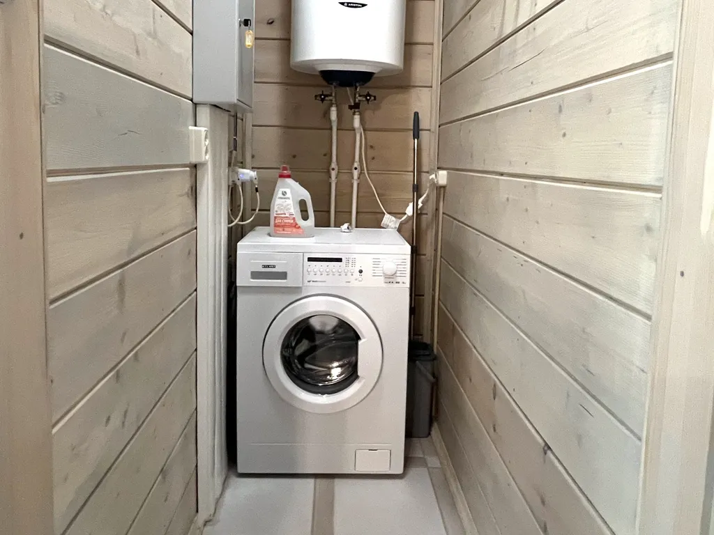 Коттедж Коттедж на озере Волго на Селигере в сосновом бору — Турбаза Чайка