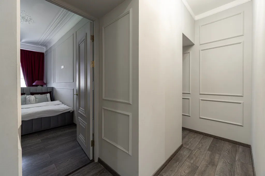 Четырехкомнатная квартира с бaлкoнoм в цeнтрe