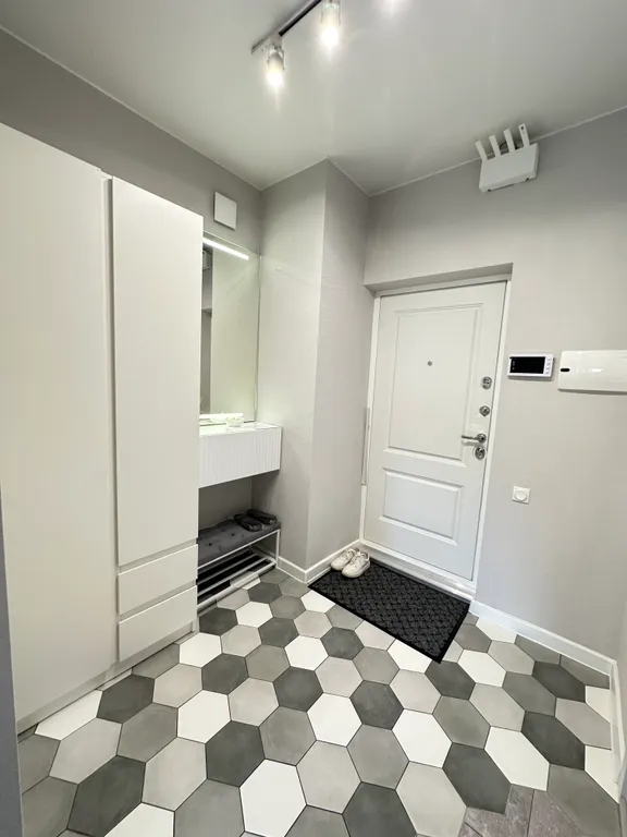 Чистая новая видовая квартира с шикарным ремонтом и всеми удобствами