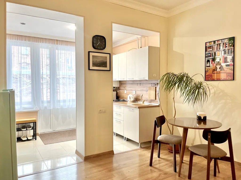 Квартира Квартира Студия в историческом центре Владикавказа — Владикавказ