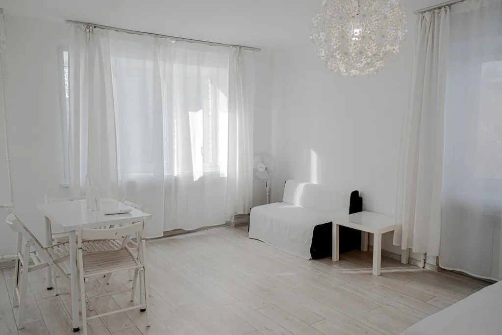 Белоснежная квартира рядом с парком Пушкина