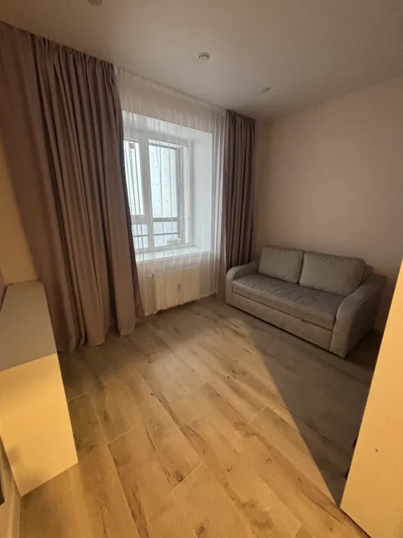 Евро-двушка у ТРЦ Макси